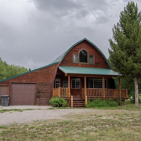 Forest Edge Retreat Villa West Yellowstone Exterior photo